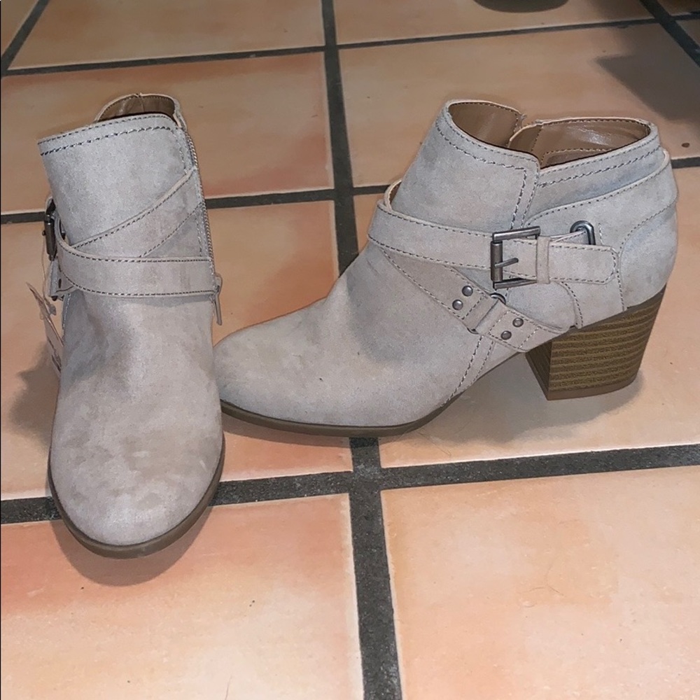 Brand new tan suede booties